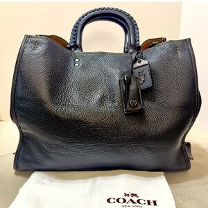 Coach Black Leather Rogue 36